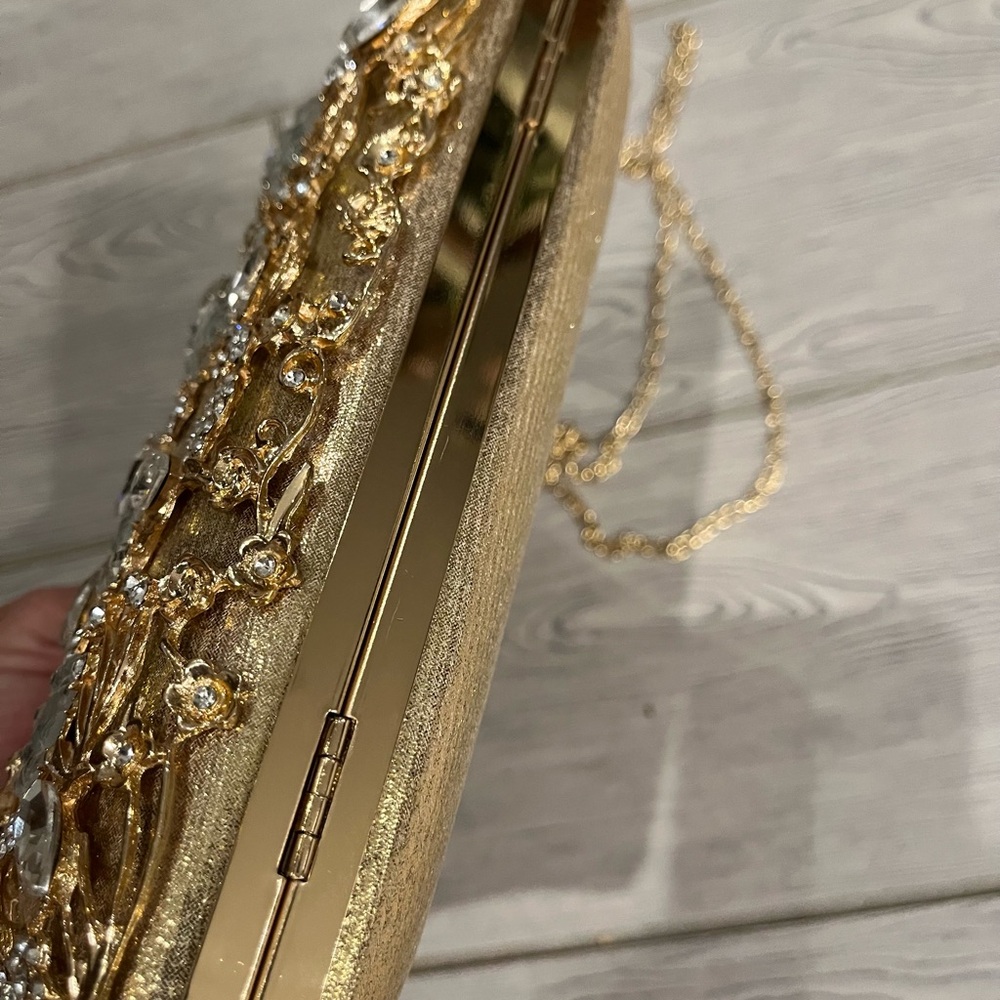 Gold Embellished Floral Clutch - Picture 7 of 12